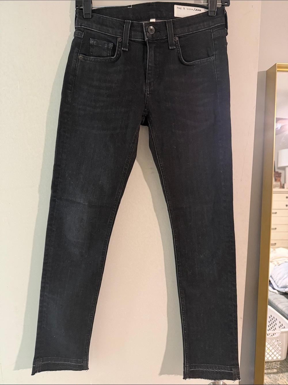 rag & bone Black Dre Capri Size 24